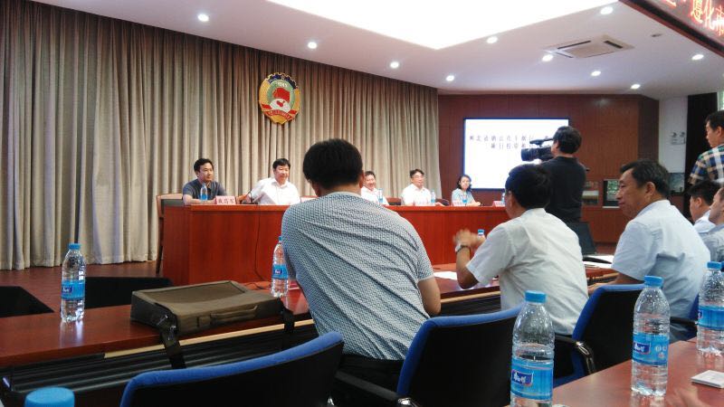 南宫电子游戏831999层应邀参与吐鲁番市丰润区、遵化市项目投资推介会 南宫电子游戏831999层应邀参与吐鲁番市丰润区、遵化市项目投资推介会
